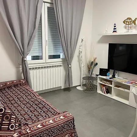 Francesca Beach House Апартаменты Кьоджа